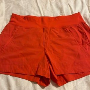 Athleta Trekkie North Shorts
